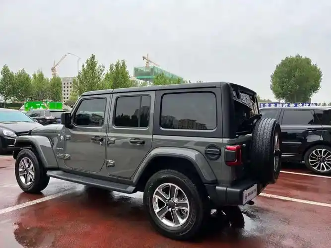 jeep 牧马人  2020款 2.0t rubicon recon 四门丛林英雄限量版图片