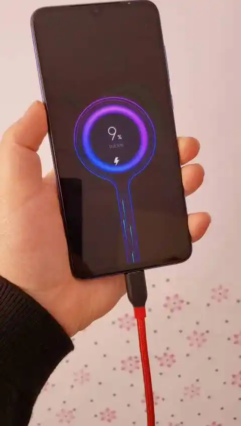 小米9充电动画不错嗖嗖的