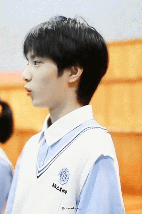 刘耀文哪吒动图