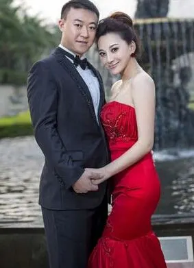 张雅晴简历照片和家庭背景介绍 张雅晴的老公是谁