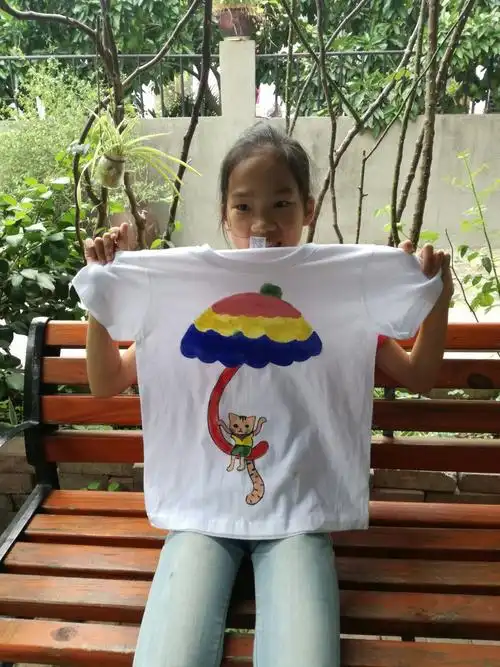 "炫彩空间"手绘t恤作品展示及评选(一)少年组