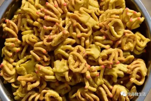 在宁县有一种美食叫油炸果子