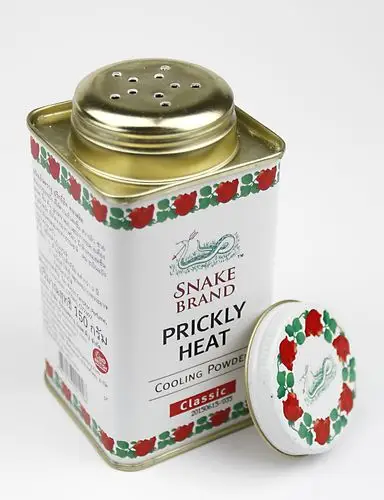 泰国原装圣乐圣露斯蛇粉婴儿爽身粉孩子痱子粉儿童热痱粉预定