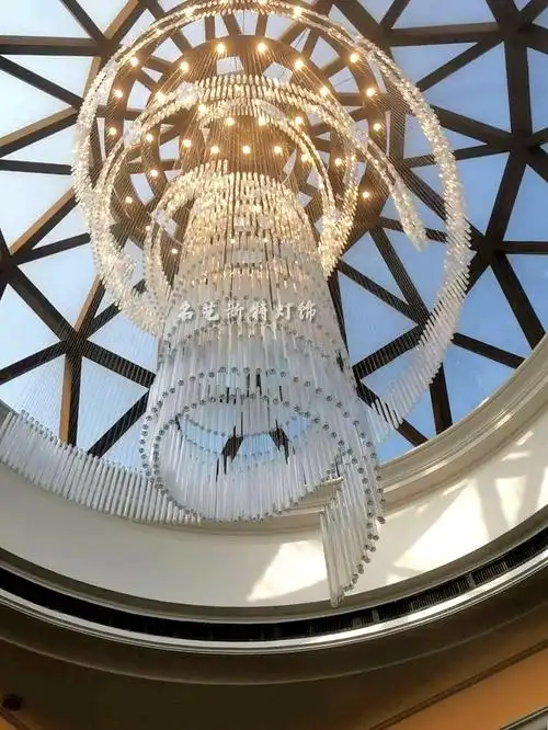 螺旋式造型吊灯定制