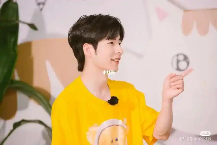 关注韬韬(我已关注佳佳姐姐哈哈哈哈哈哈哈哈哈哈哈哈哈#文韬  #佳佳