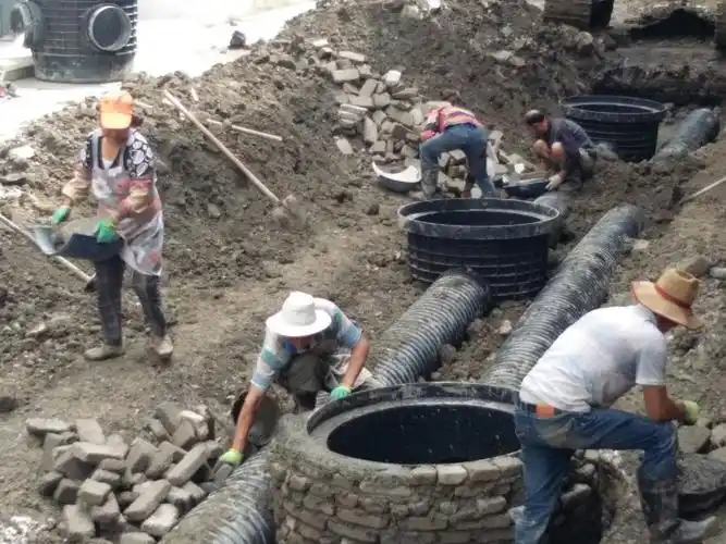 2栋室外管道窨井保护砌筑.