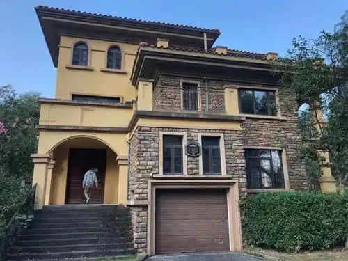 南宁市兴宁区昆仑大道995号嘉和城高迪山一区1号院05号