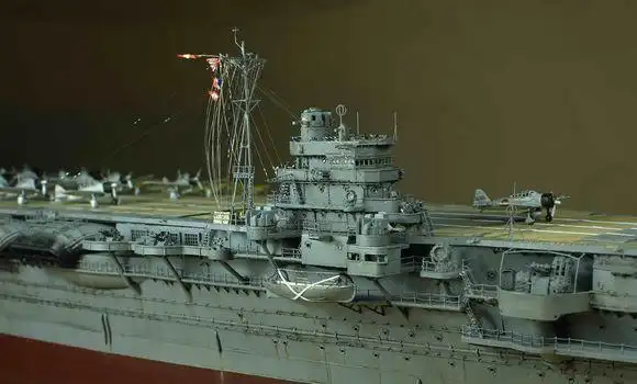 翔鹤号于1937年12月开始建造,1941年8月服役;瑞鹤号于1938年5月开始