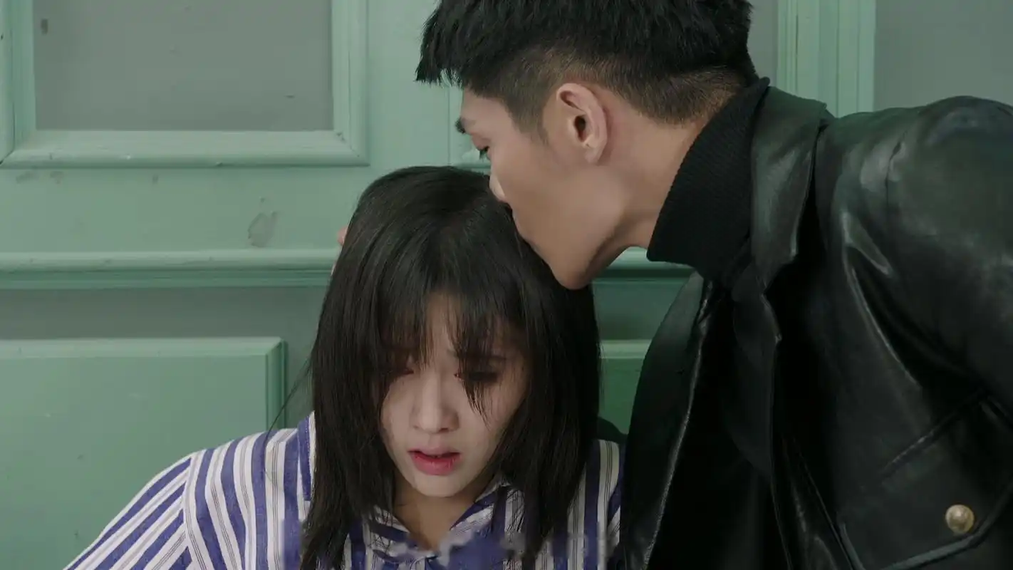 官配终于发糖,炎亚纶和鞠婧祎两个人一起维护上沽城的正义.