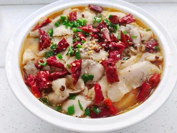 老妈做的香辣片片鱼,怎么吃都不腻!