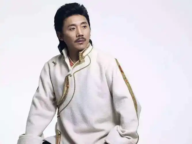 容中尔甲出场费 容中尔甲代言费