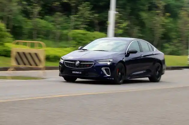 更为均衡试驾2020款别克君威gs尊贵型