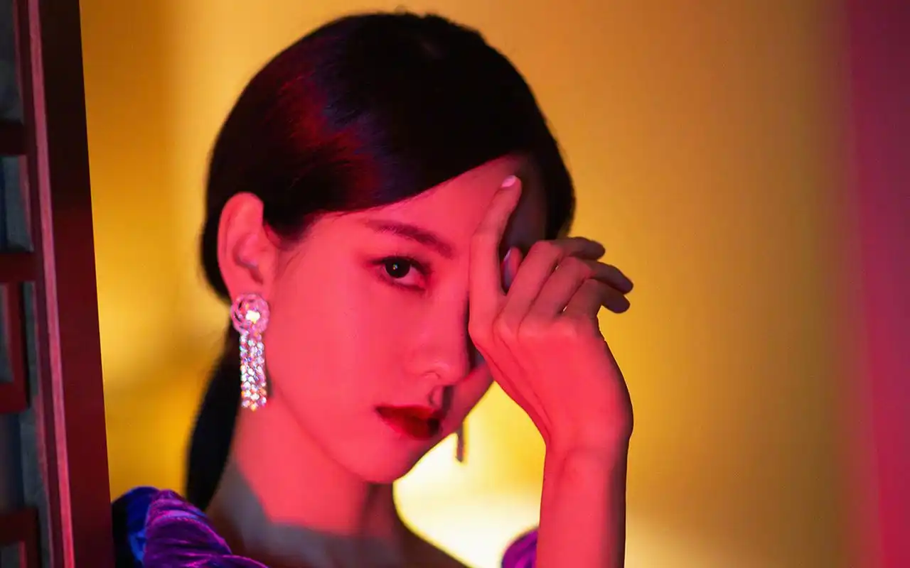 陈都灵妩媚性感高清桌面壁纸