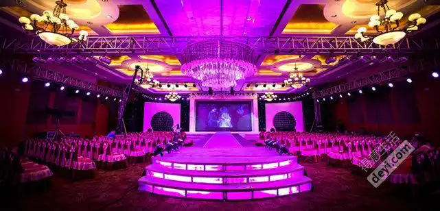 武汉人民的婚礼——洪广大酒店夏日婚礼秀征集武汉三镇民意 倾听武汉