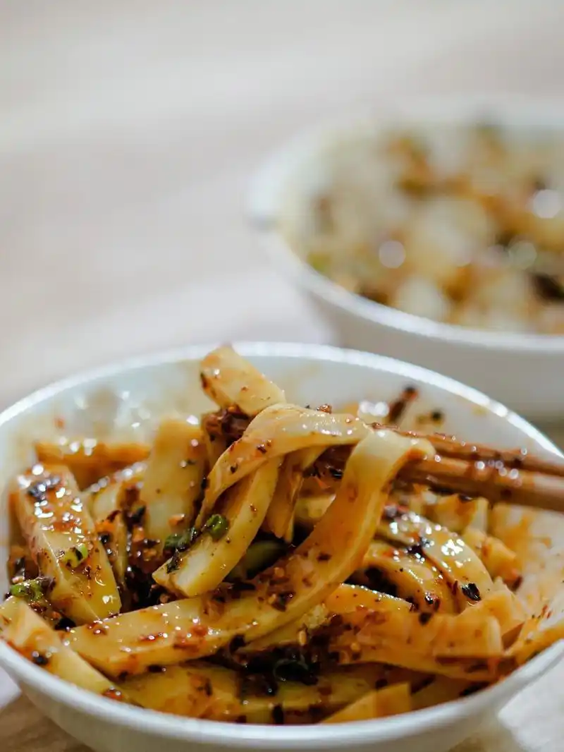 店名:月英凉粉(红建路店) 营业时间:10:00-20:30 人均消费:12.