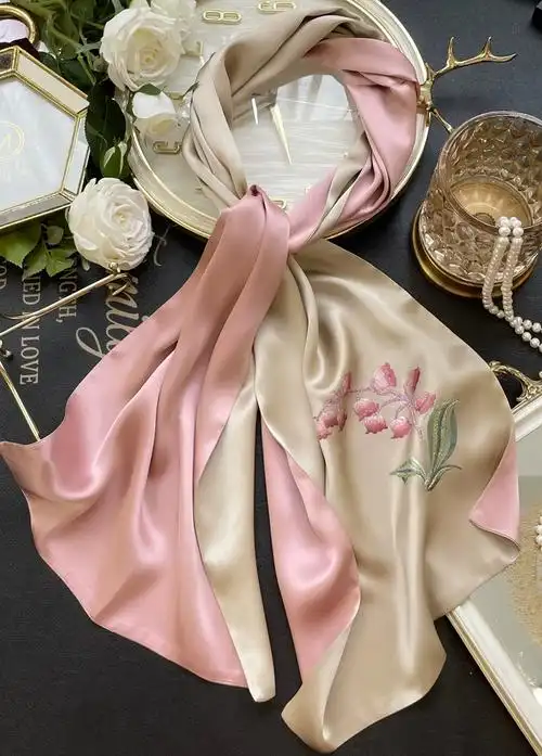 金色铃兰花杭州丝绸刺绣真丝丝巾桑蚕丝围巾苏绣妈妈款春秋披肩女