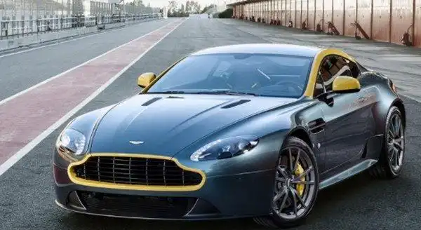 老鹰展翅车标是什么车类似鹰一样的标志的车