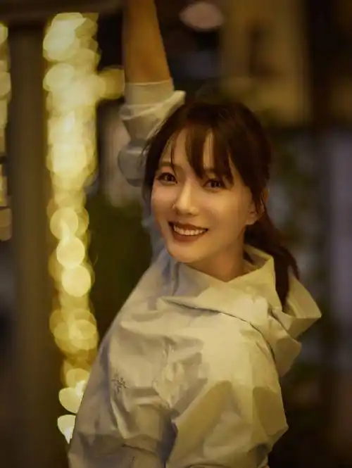 王珞丹和赵小棠妈妈相差十岁,网友戏称"继母"关系引热议_友情_照片