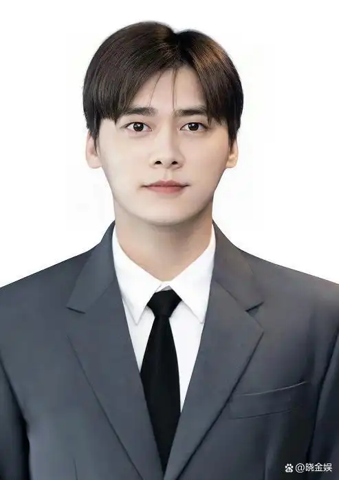 李易峰别样祝福好应景入伏第1天用冷笑话为粉丝解暑