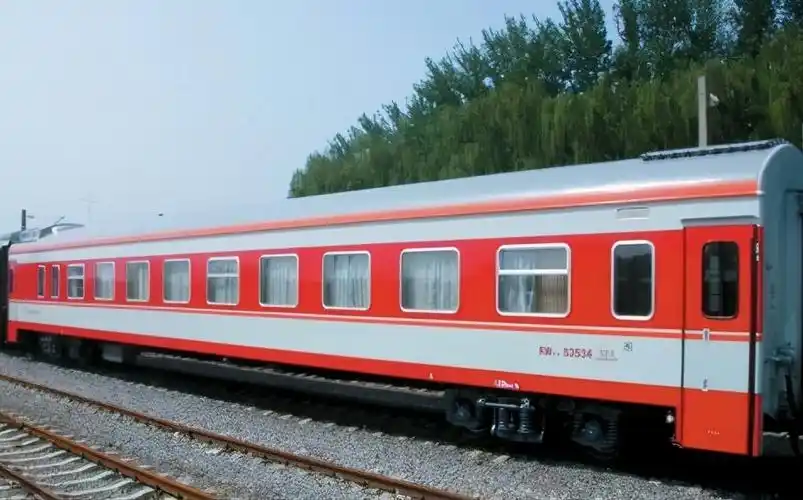 全民高铁时代,我们为何还保留绿皮火车?