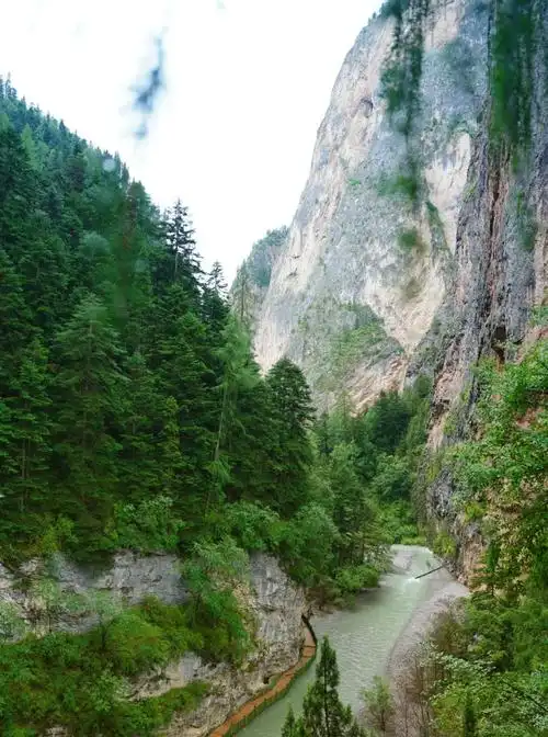 99大峪沟景区门票攻略9015 99大峪沟景区,位于甘肃省甘南藏族