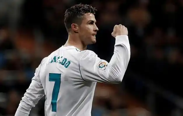 c罗能参加2026世界杯吗总裁坚决不服老教练想弃用有难度