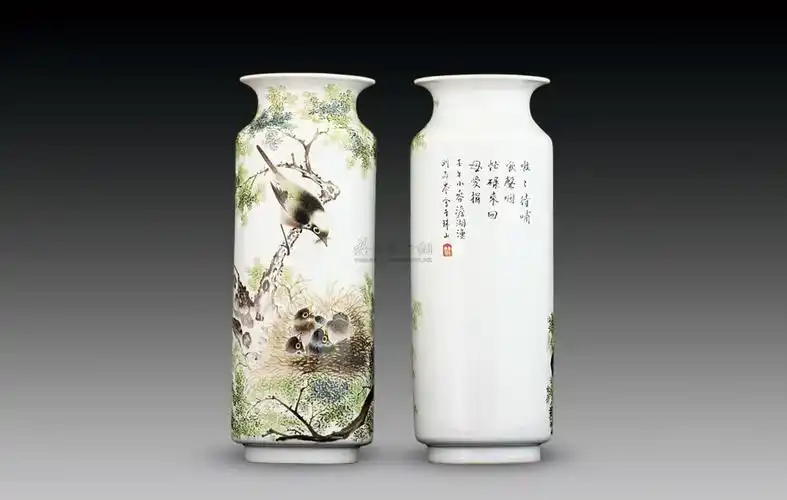 0234 刘雨岑款嗷嗷待哺粉彩花鸟纹撇口筒瓶