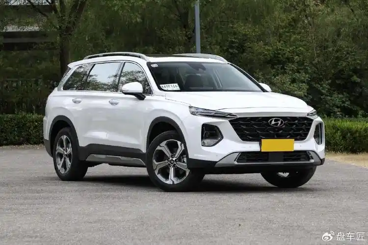 0t 8at,售20.28万起,现代胜达值得购买吗?-新浪汽车