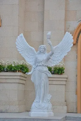 女天使雕像