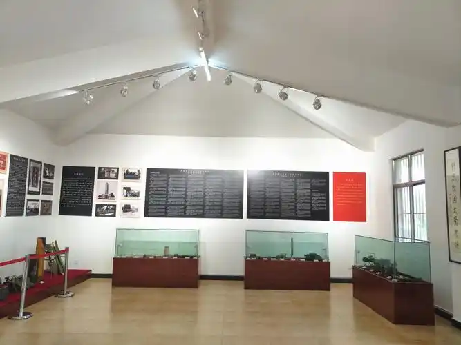 陈列室一角2019年8月成立"曲靖市马龙区烈士纪念设施管理服务中心"