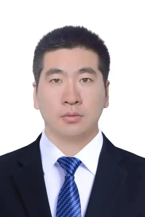 李根党组书记副局长