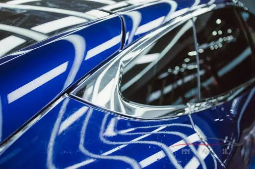 【隐形车衣】特斯拉model s全车透明保护膜施工_搜狐汽车_搜狐网