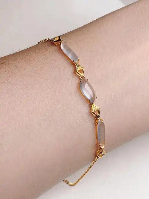 18k金镶嵌 冰润纯净无色翡翠手链