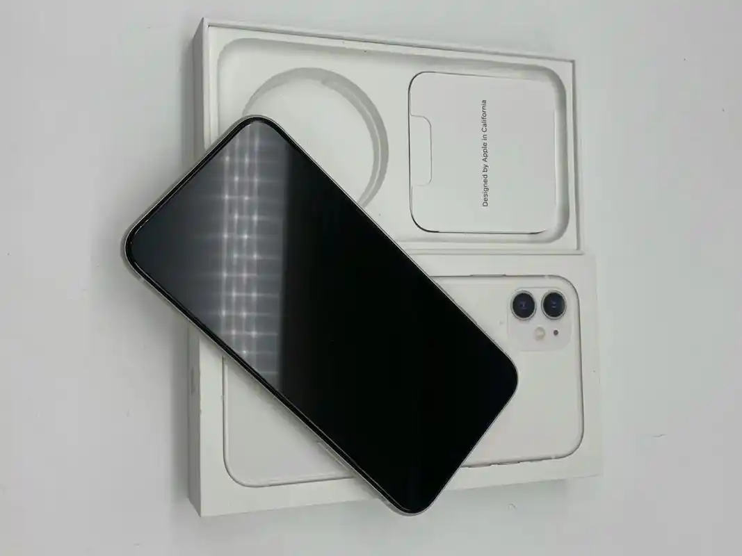 带盒,在保还有89天,电池91 2166一口价今天秒杀#苹果 #iphone11 #神机