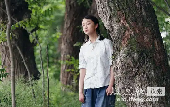 《山楂树之恋》剧照很唯美 老三阳光静秋纯净