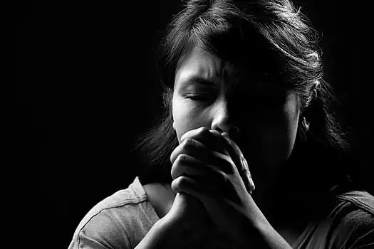 祈祷,美女,深色背景