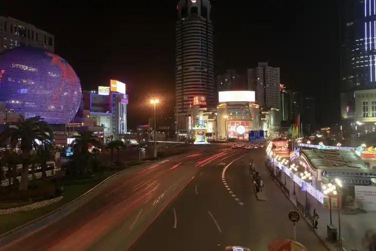 徐家汇衡山路 夜景美女照
