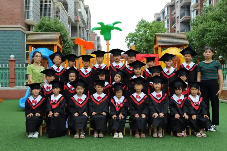 修水县第七幼儿园果果2班-我们毕业啦!