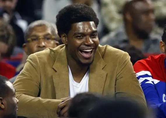 p>安德鲁·拜纳姆(andrew bynum) 1987年10月27日出生于美国 a>