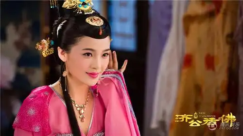 赵韩樱子 饰 秦璐璐