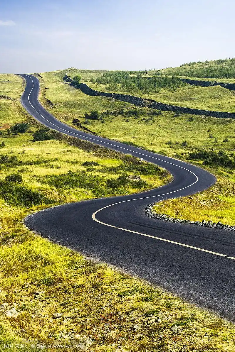河北草原天路风光