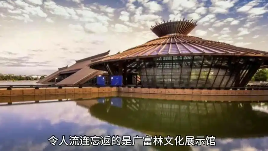 上海广富林文化遗址,邂逅"梅"好,融合周边的红墙,黑瓦,白墙的古典建筑