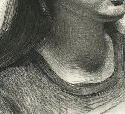 女模特与素描头像完成对比图:长发女青年,三分之一侧面,平视角