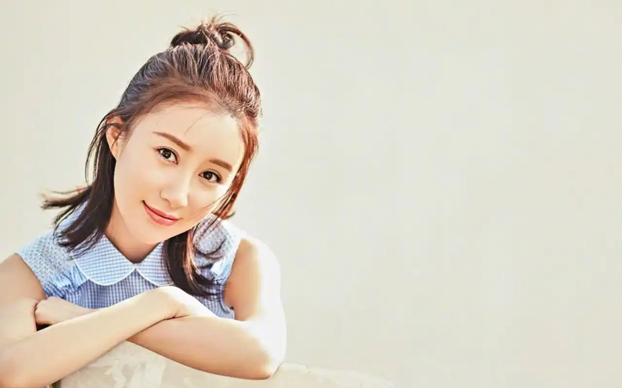 舒畅清新甜美写真图片桌面壁纸