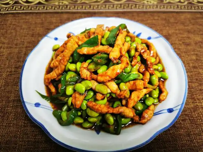 青椒毛豆米炒肉丝