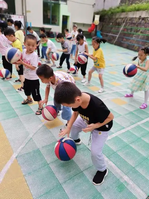 我们打篮球♀是不是特别棒!