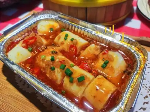 锡纸烤日本豆腐,10元一盒,2支日本豆腐,本来这日本豆腐我是挺爱吃的