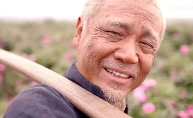 陈宝国演绎一个时代的《老农民》,不管什么时候不忘本,努力过好