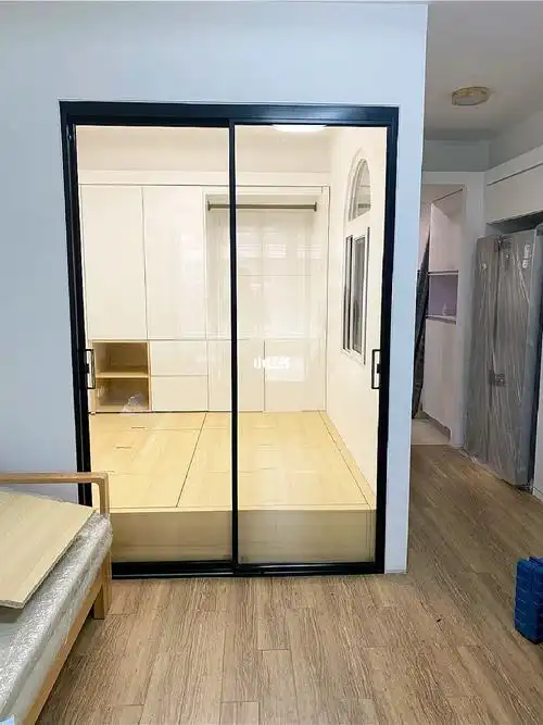 卧室隔断门经典款