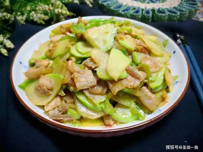 黄金期,建议常吃八样食物,清肝火排湿毒,强免疫少生病_食材_冰笋_美食